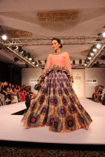 Karisma Kapoor walk the ramp for Neha Aggarwal Show at Lakme Fashion Week 2015 Day 5 on 22nd March 2015